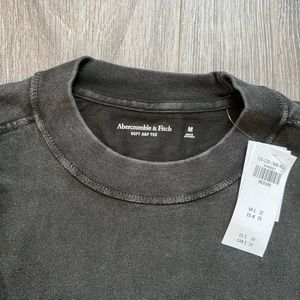 BNWT Abercrombie Tee